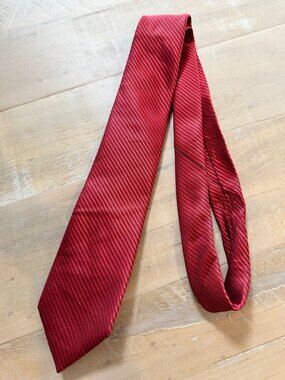 Whüg Necktie Red Black Striped Slim 3 Inch Width